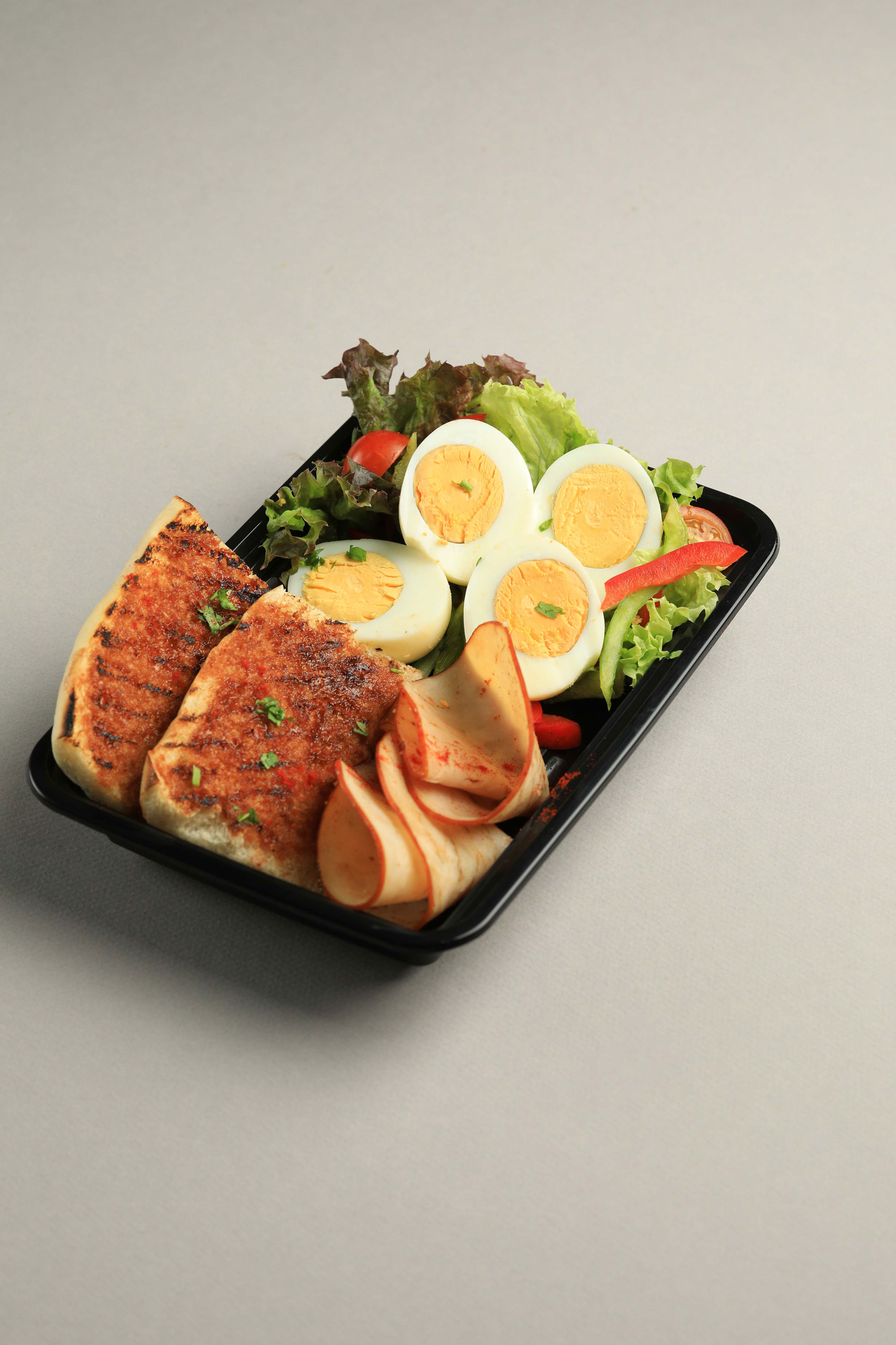 TURKEY AND BOILED EGG W/ GRILLED BREAD